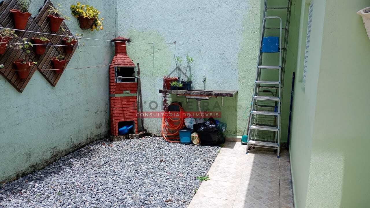 Casa térrea à Jardim Veneza - Peruíbe/SP