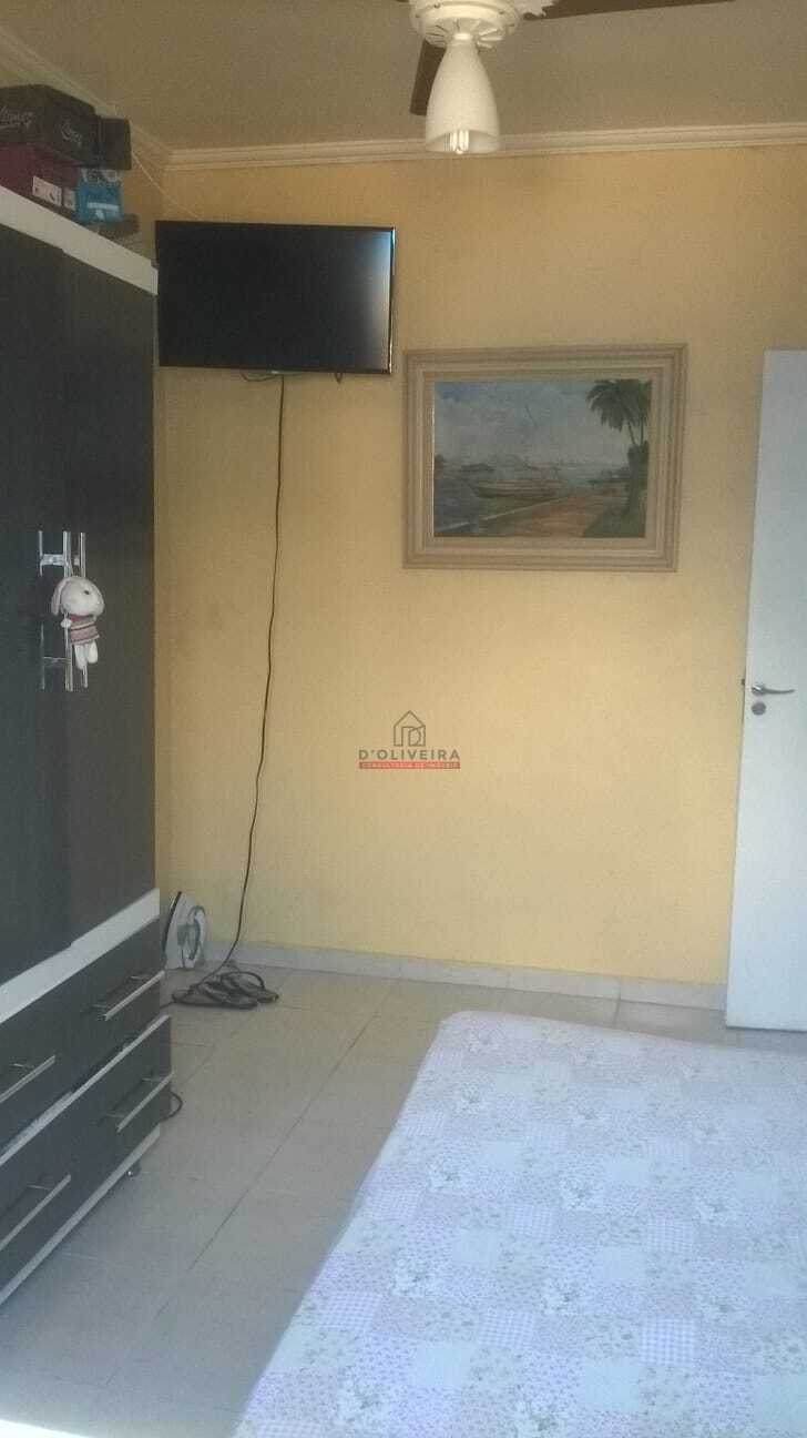 Casa térrea com piscina à venda na Estancia São José - Peruíbe - SP