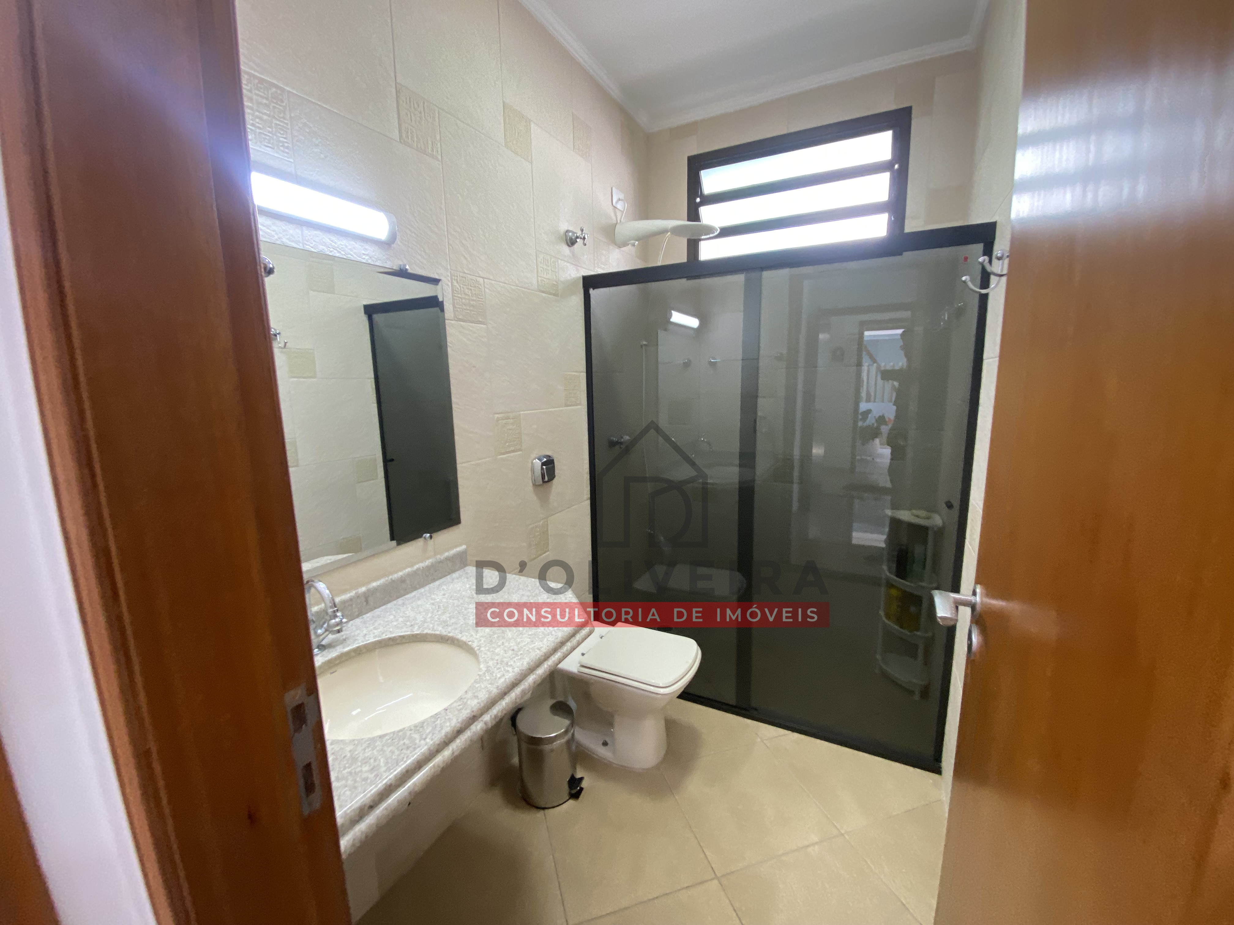 Casa com piscina à venda no Condomínio Bougainvillée III - -Peruíbe - SP