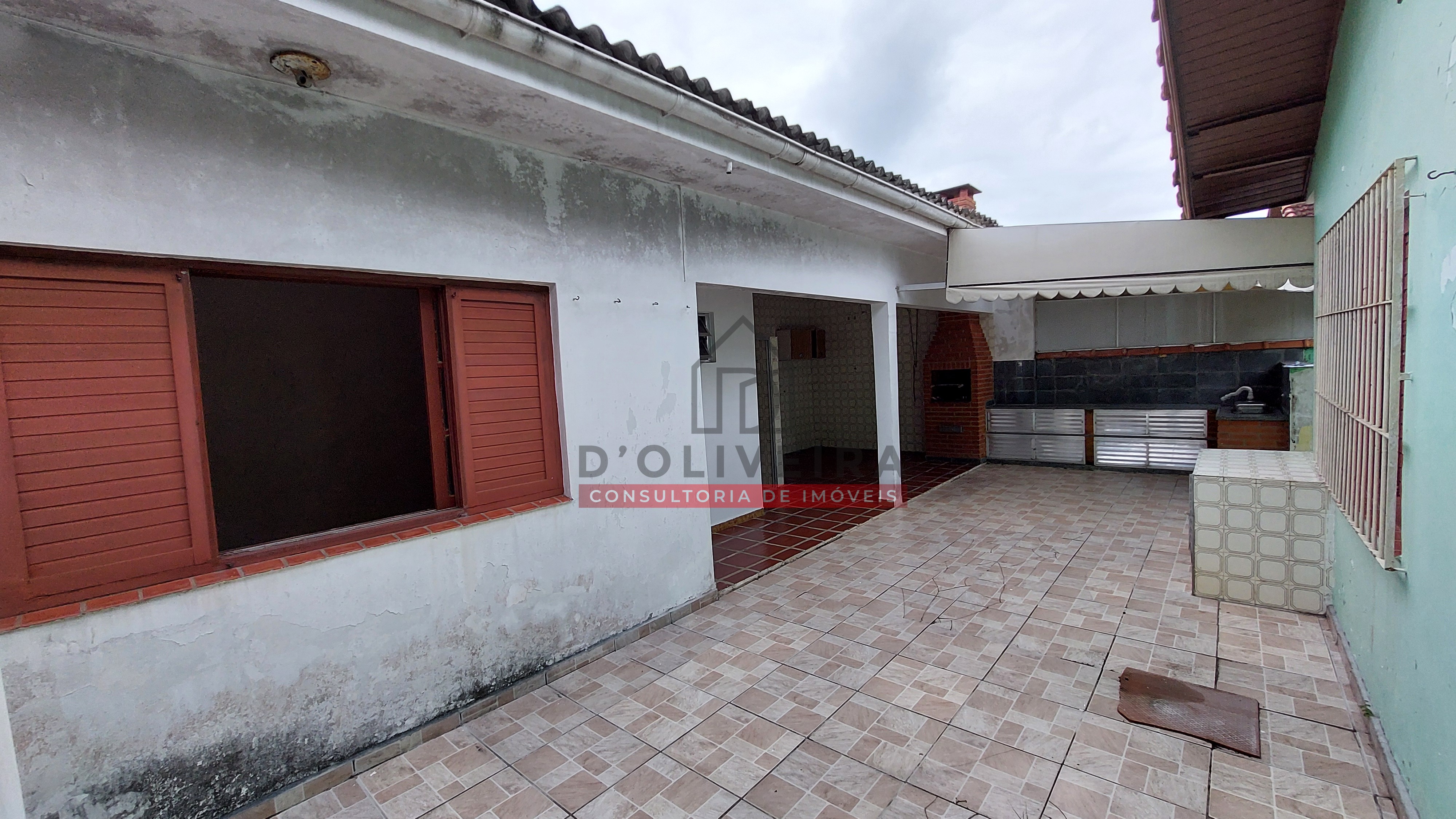 Casa à venda com 3 quartos a 600 metros da praia no Bairro São João Batista  - Peruíbe - SP