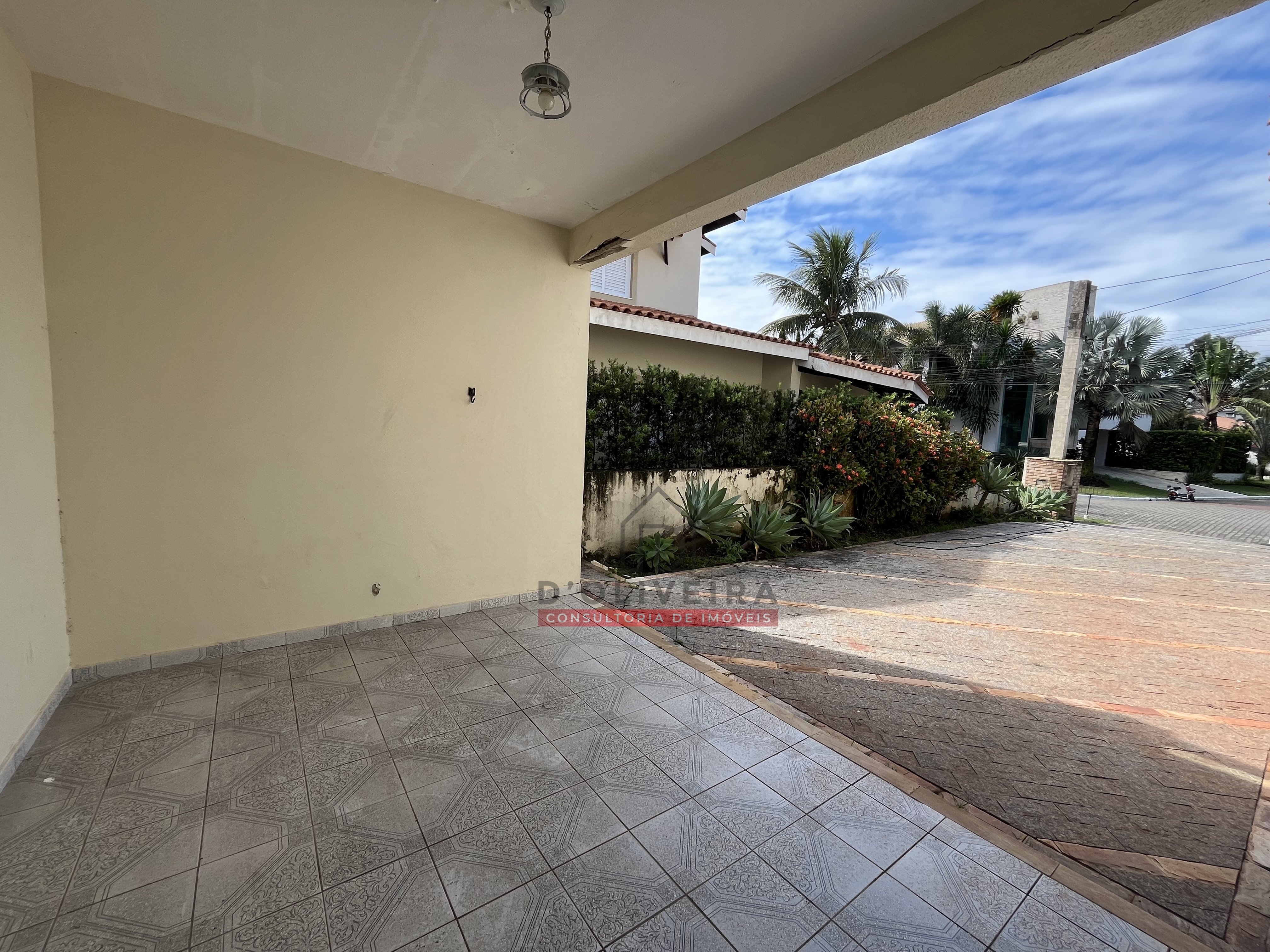 Casa com piscina à venda no Condomínio Residencial Bougainvillée III - Peruíbe - SP