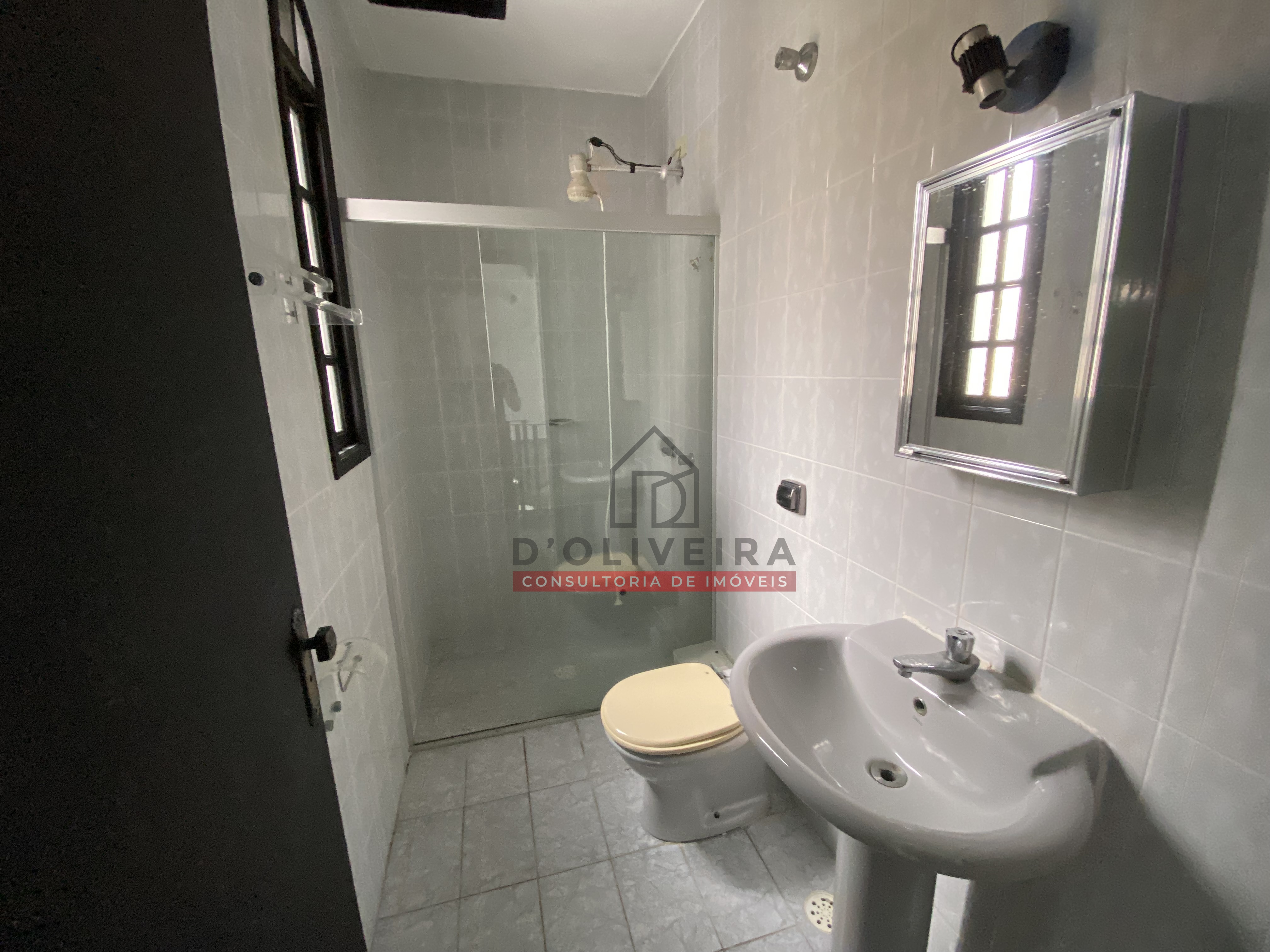 Casa com 500 m² de terreno a 200 metros da praia à venda no Balneário Oasis - Peruíbe - SP