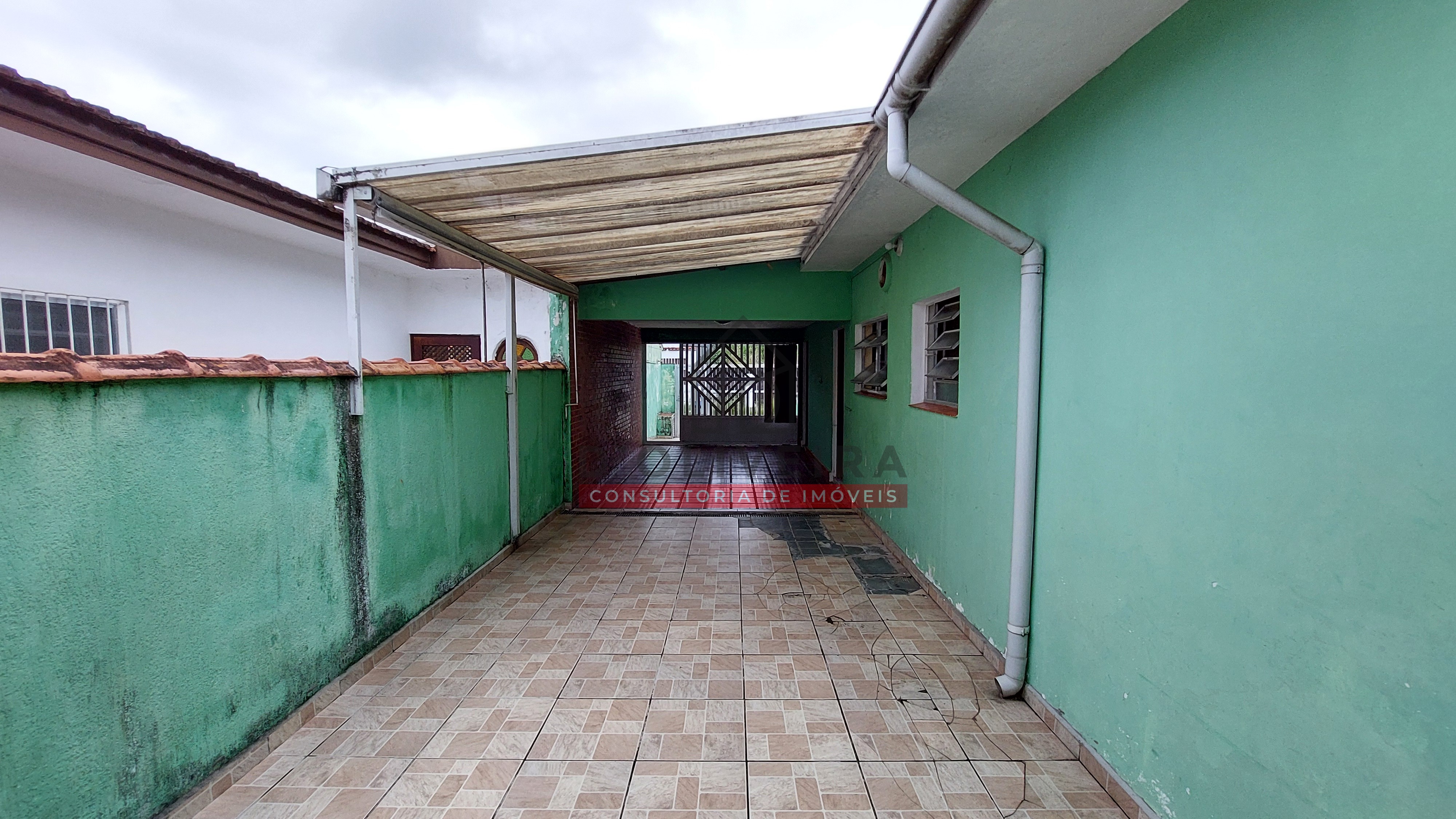 Casa à venda com 3 quartos a 600 metros da praia no Bairro São João Batista  - Peruíbe - SP