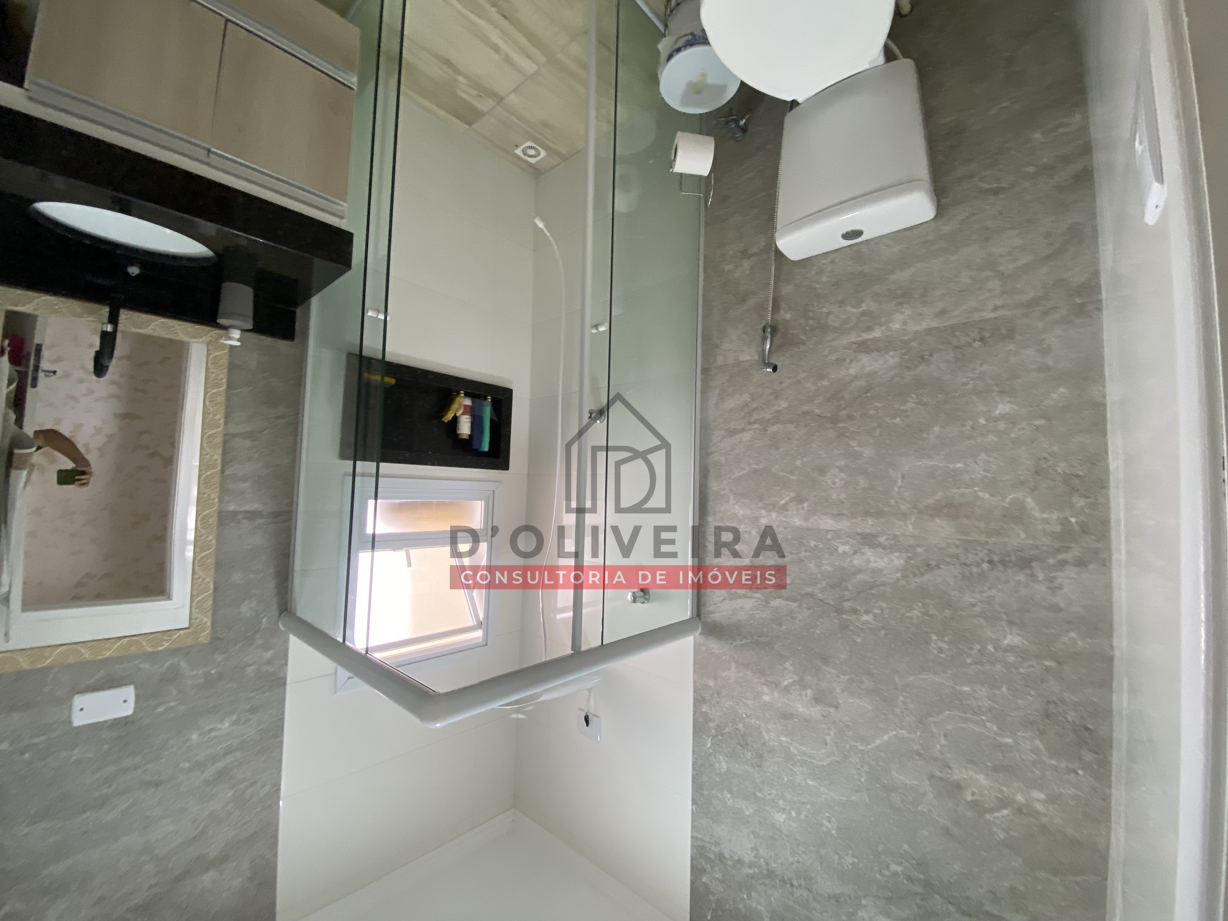 Casa com piscina e churrasqueira à venda no Bairro Parque D'aville - Peruíbe - SP
