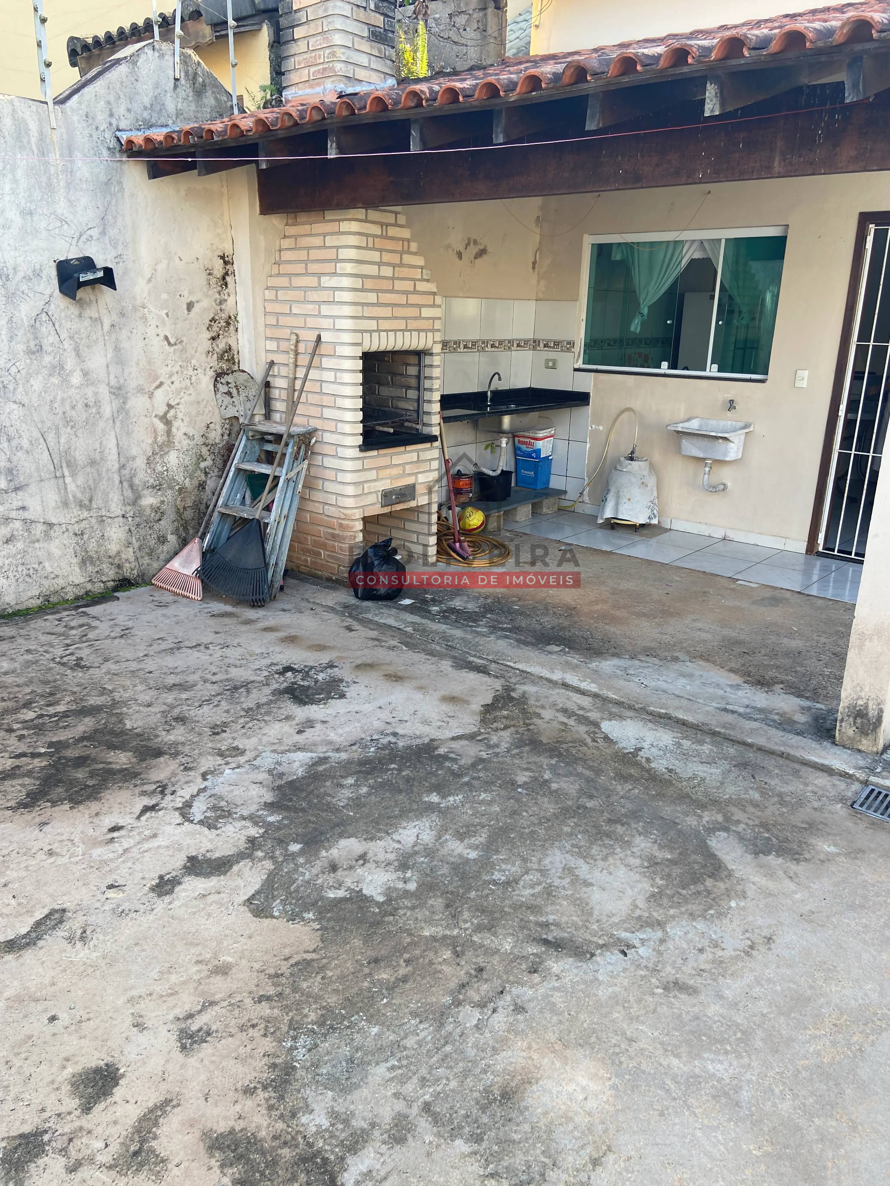 Sobrado a 500 metros da praia com 3 quartos no Bairro Estância São José - Peruíbe - SP